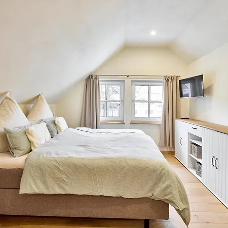 Haus Auergang アパート *